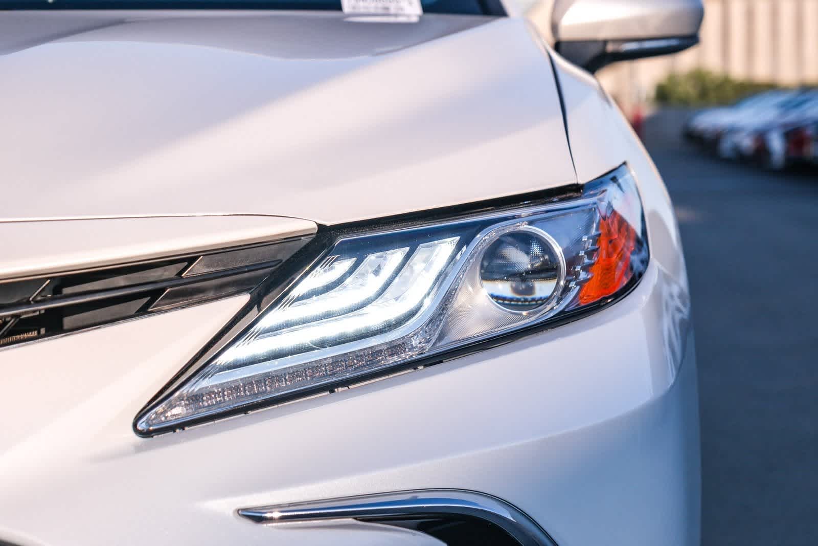 Thumbnail: 2022 Toyota Camry - 11