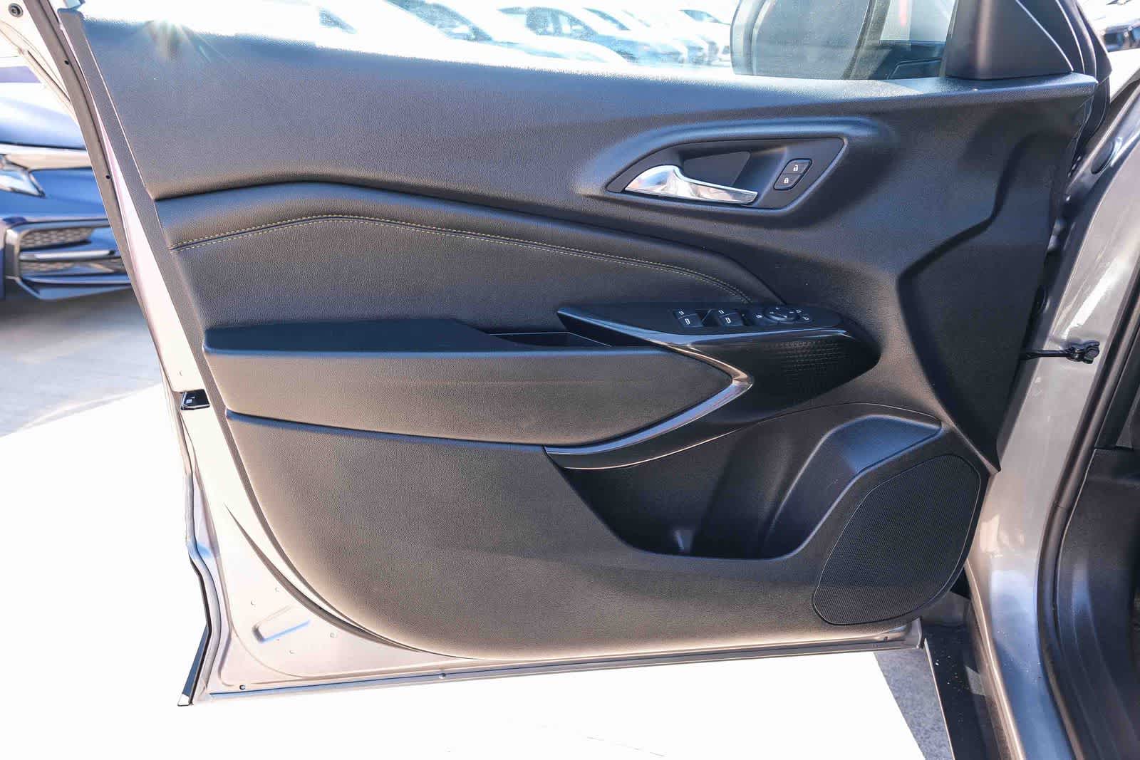 Thumbnail: 2024 Chevrolet Trax - 23