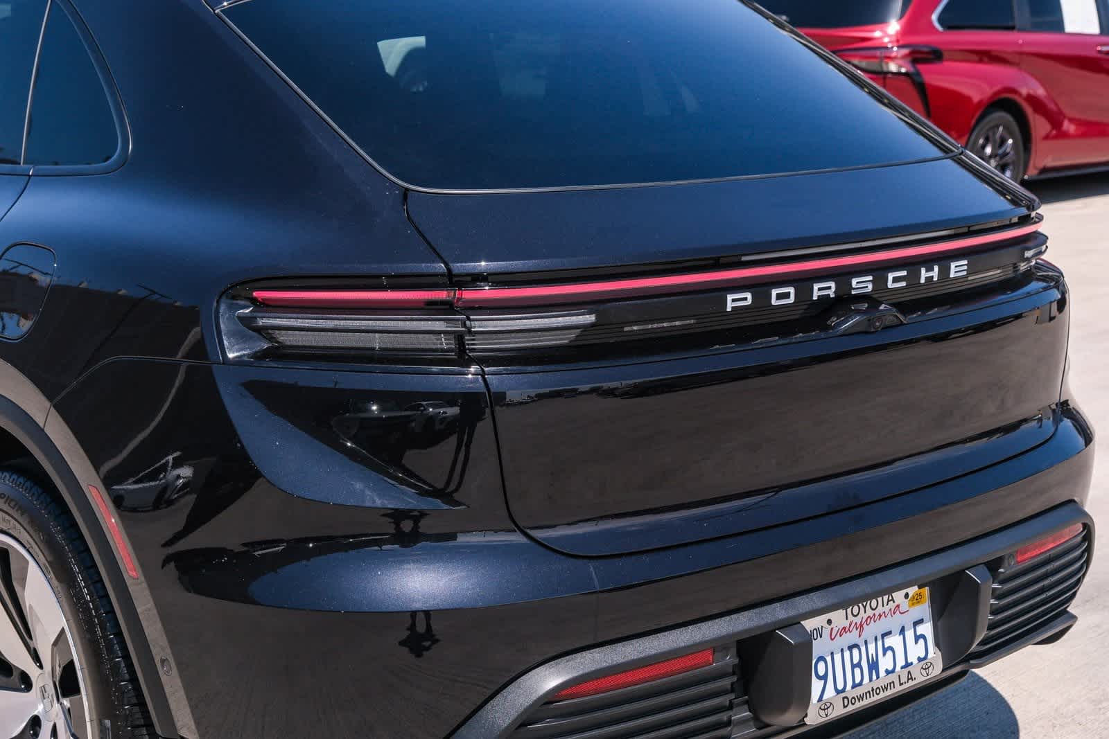 Thumbnail: 2024 Porsche Macan - 8