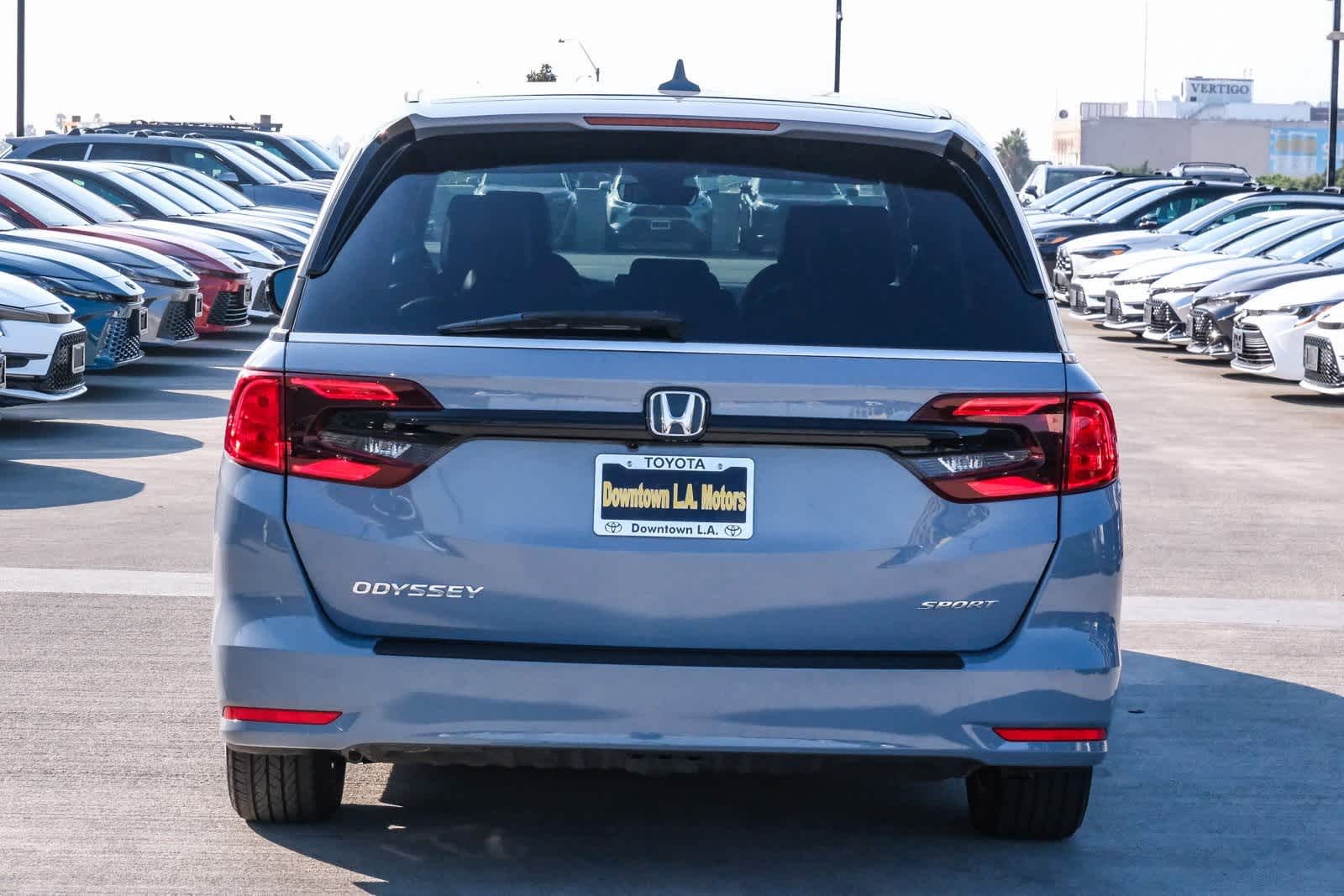 Thumbnail: 2023 Honda Odyssey - 5