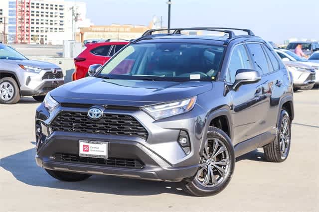 2022 Toyota RAV4 XLE Premium -
                Los Angeles, CA