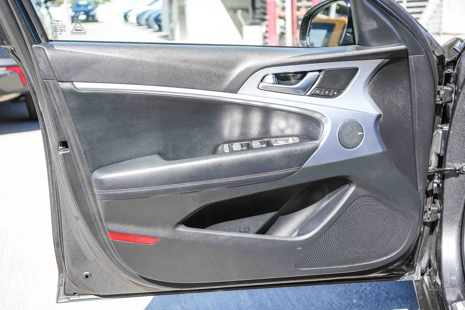 Thumbnail: 2019 Genesis G70 - 21