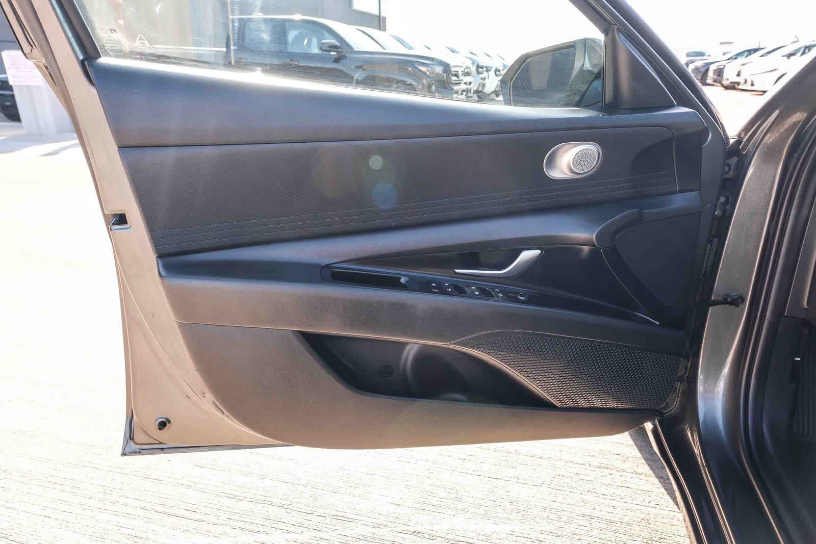 Thumbnail: 2024 Hyundai Elantra - 22