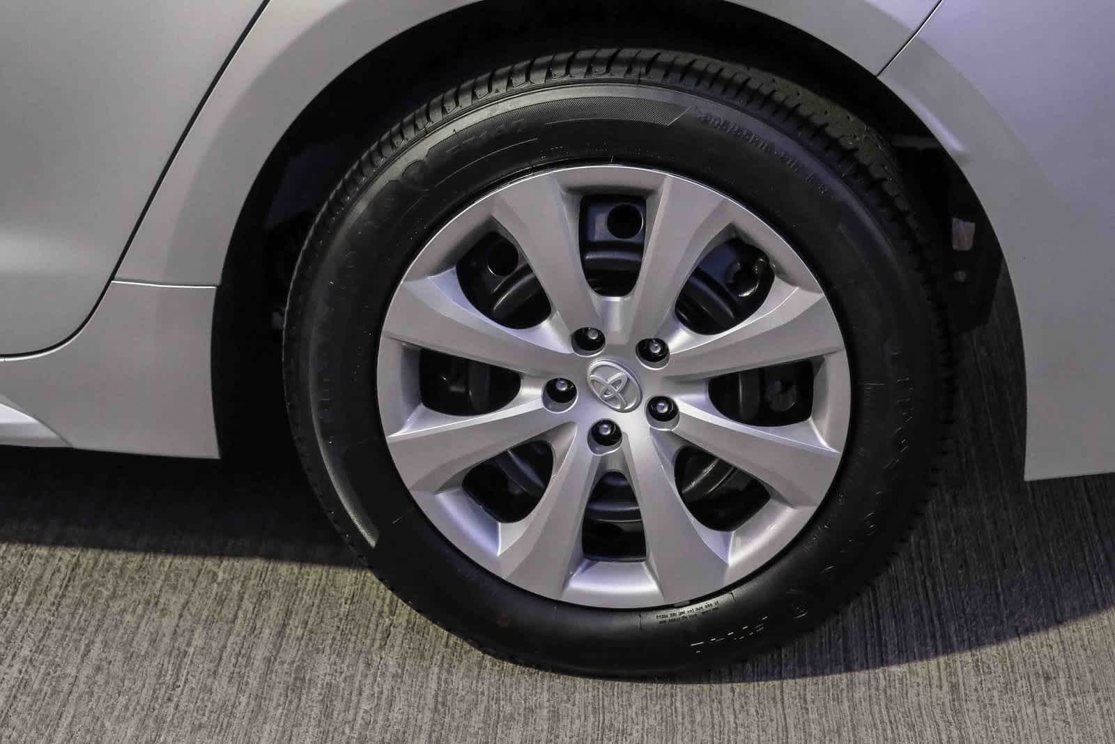 Thumbnail: 2025 Toyota Corolla - 9