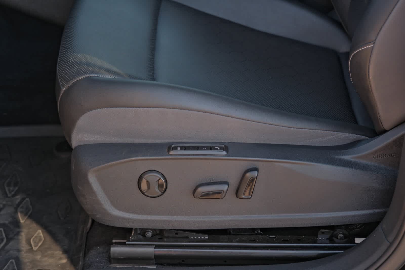 Thumbnail: 2023 Volkswagen ID.4 - 22