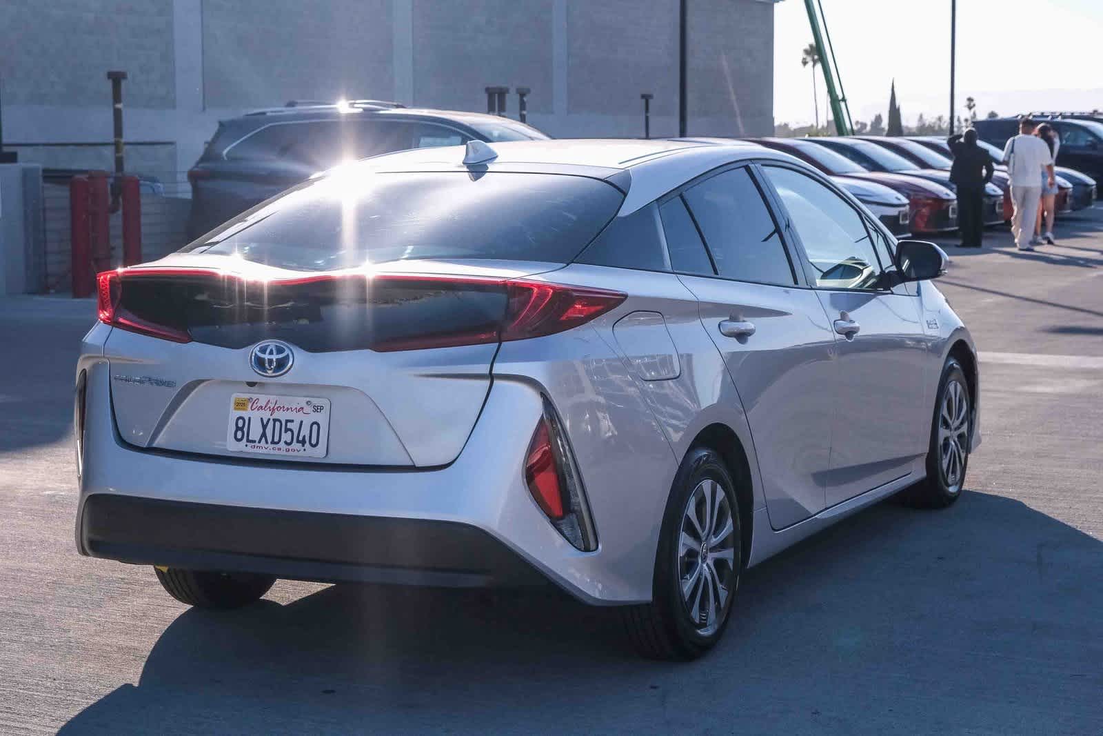 Thumbnail: 2020 Toyota Prius Prime - 4