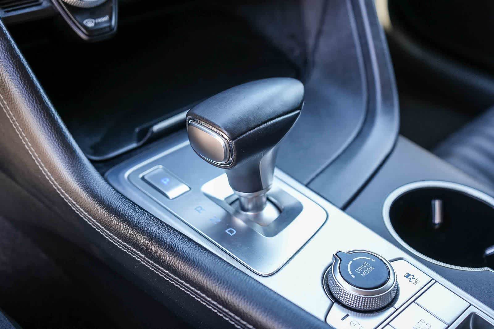 Thumbnail: 2019 Genesis G70 - 19