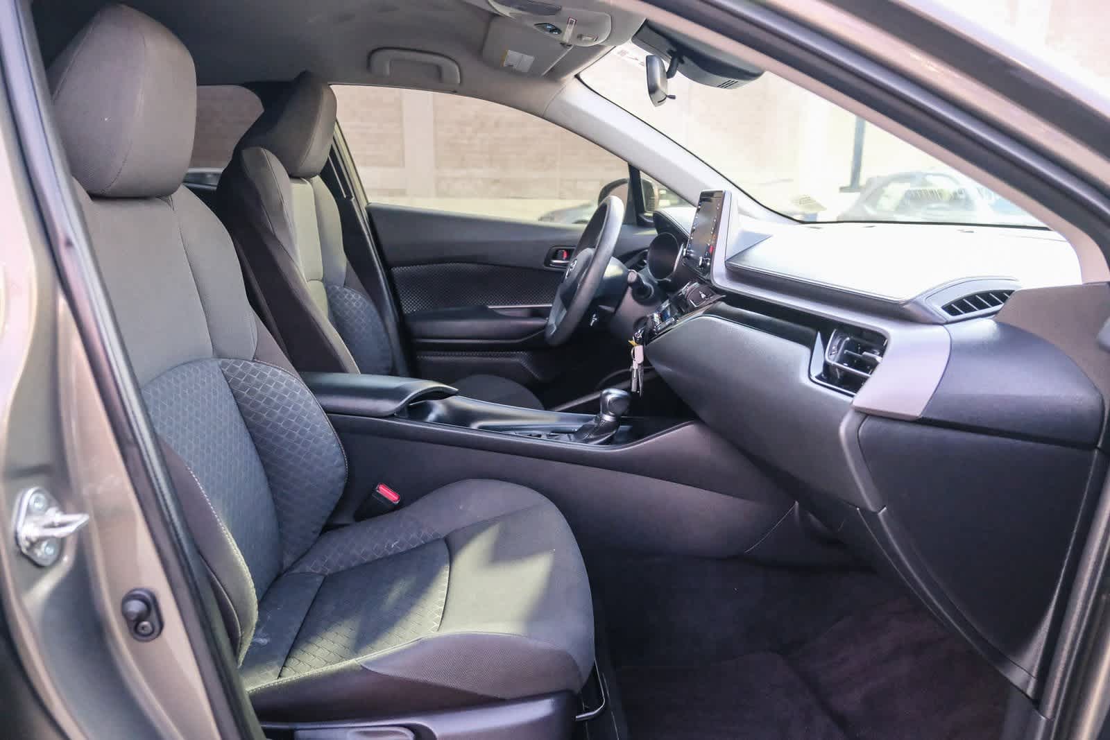 Thumbnail: 2021 Toyota C-HR - 17