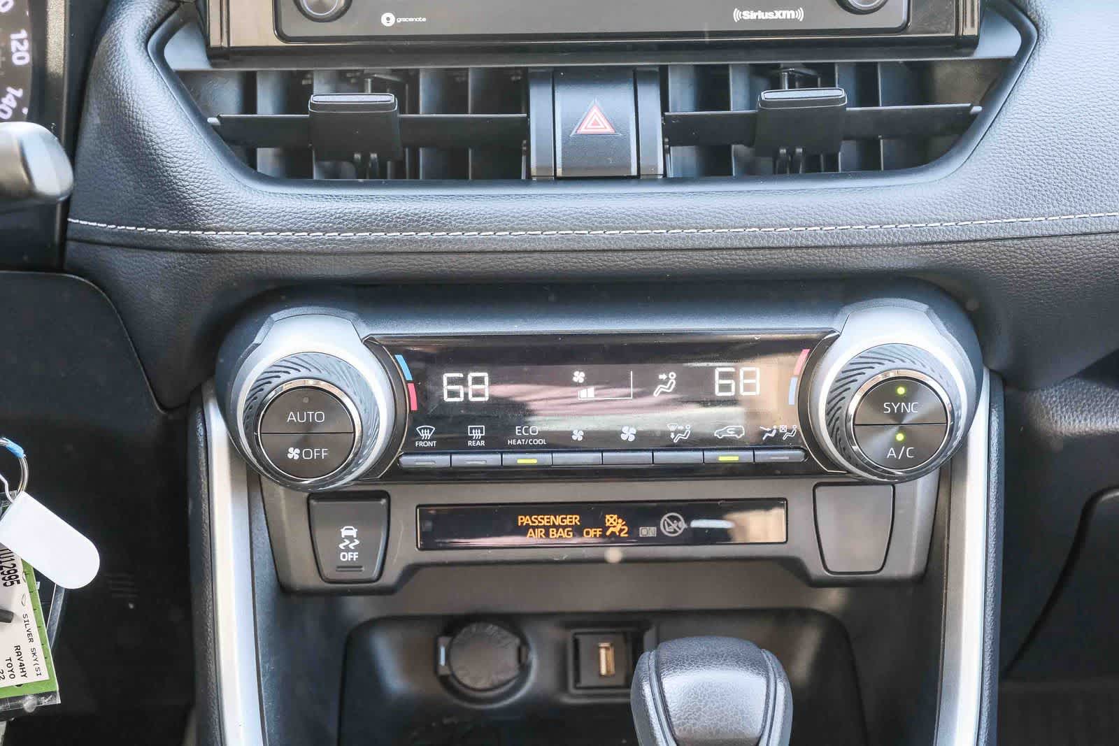 Thumbnail: 2022 Toyota RAV4 - 16