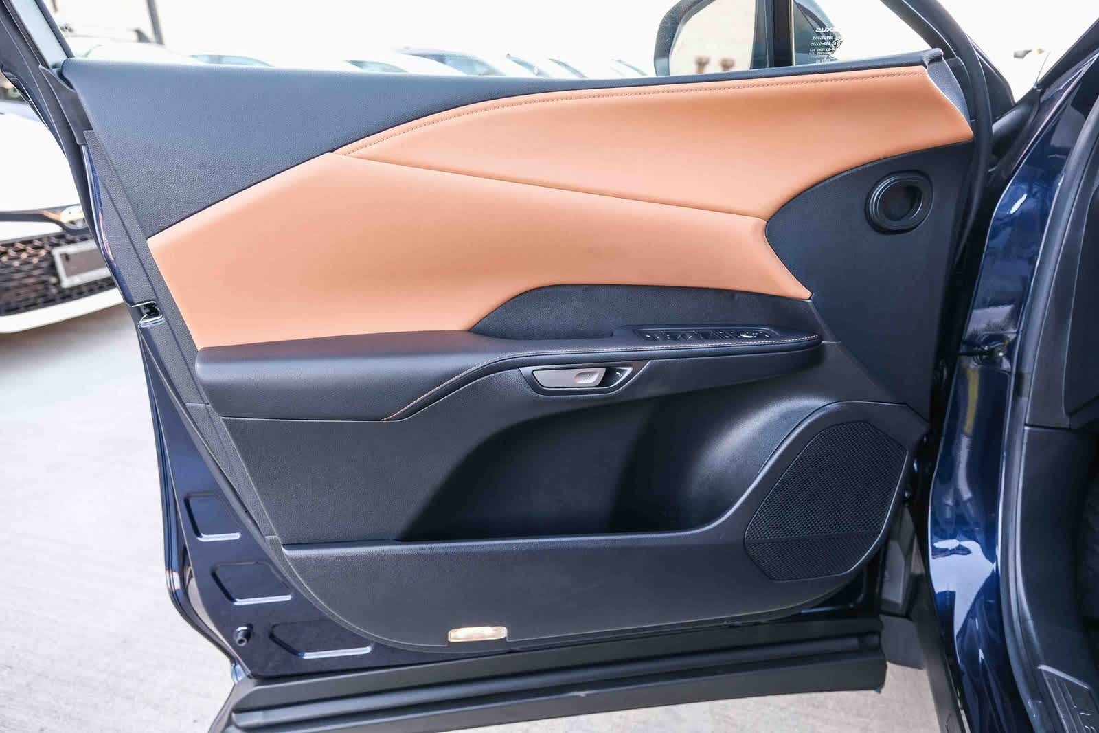 Thumbnail: 2023 Lexus RX - 19