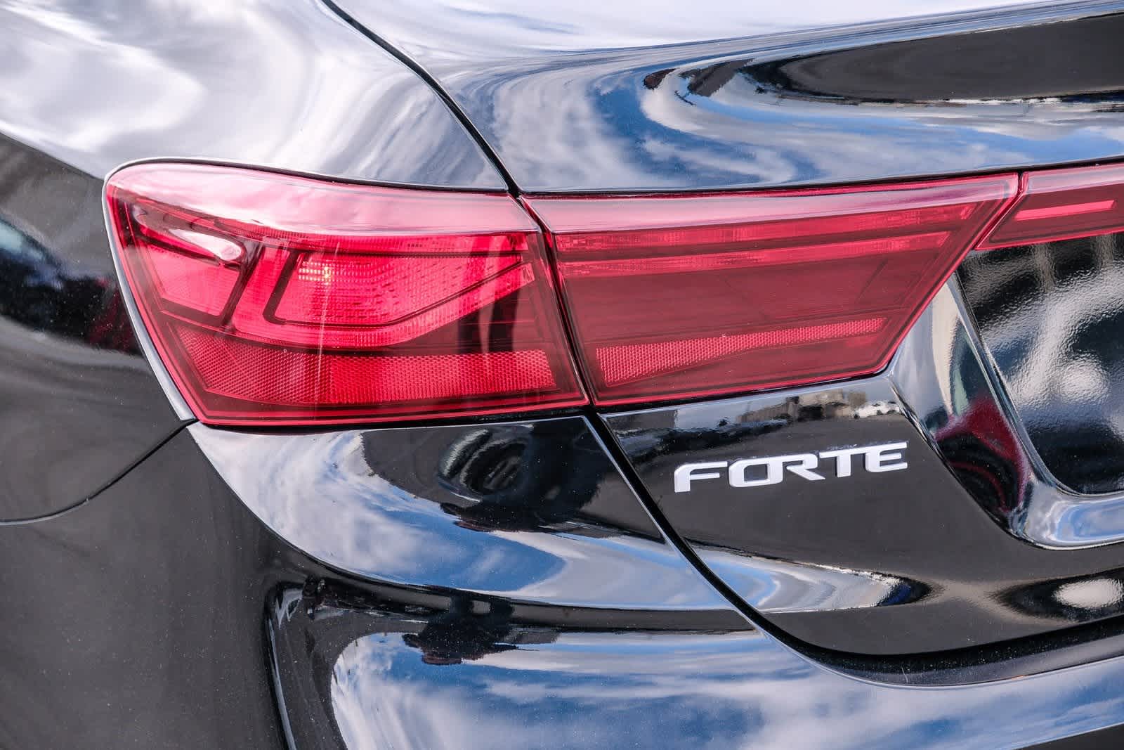 Thumbnail: 2023 Kia Forte - 7