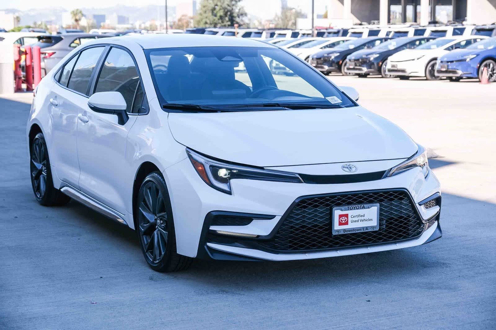 Thumbnail: 2025 Toyota Corolla - 3