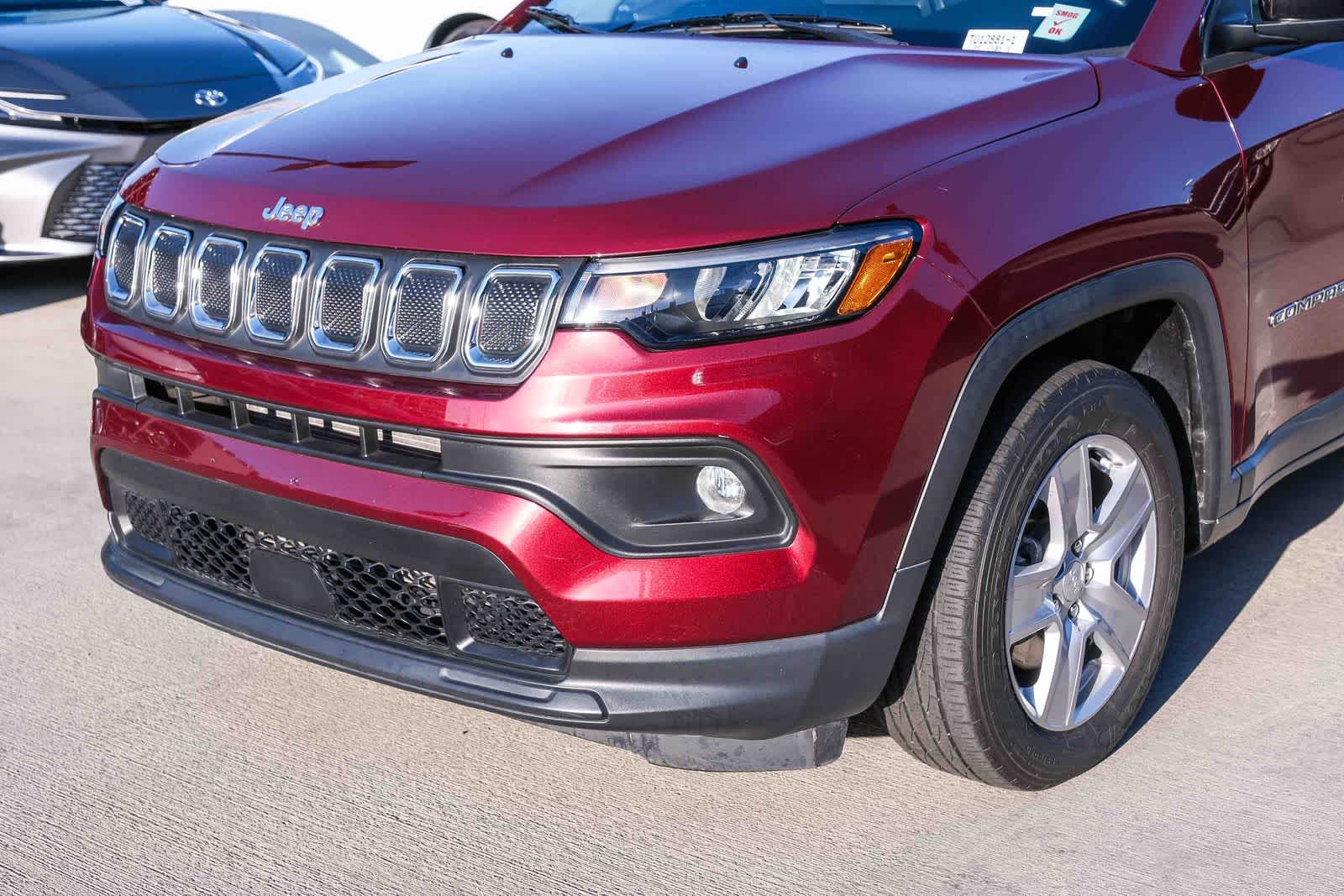 Thumbnail: 2022 Jeep Compass - 11