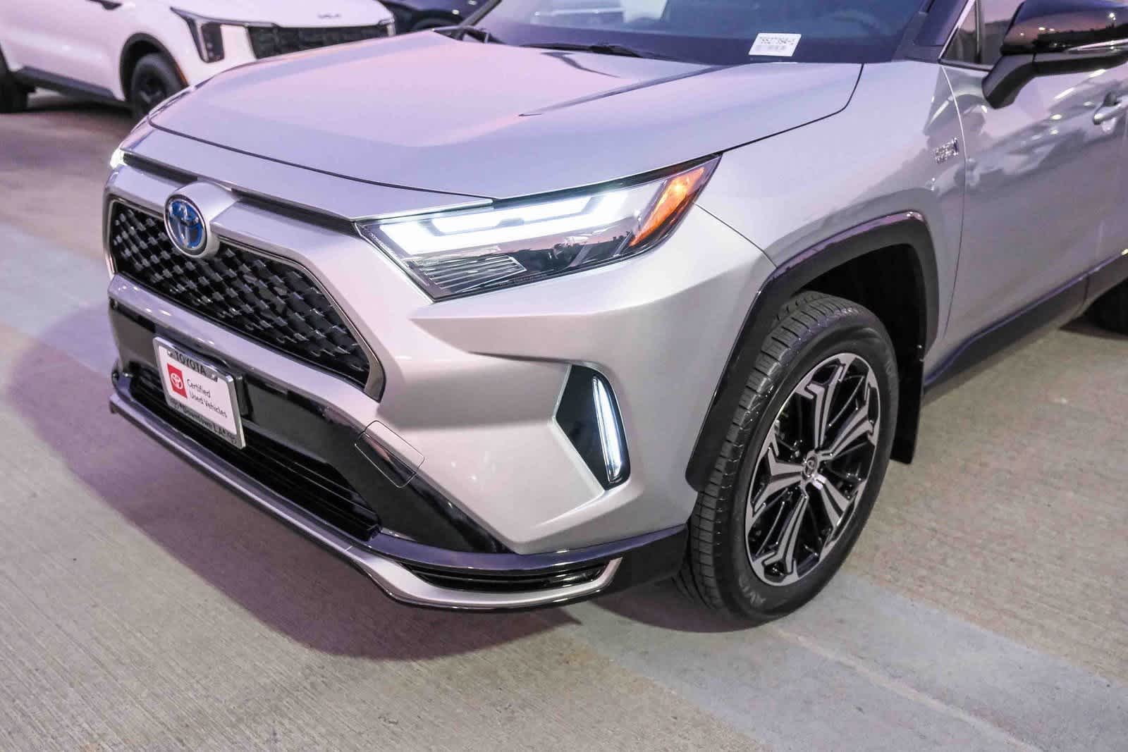 Thumbnail: 2024 Toyota RAV4 - 12