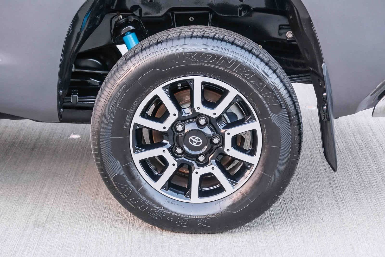 Thumbnail: 2021 Toyota Tundra - 9