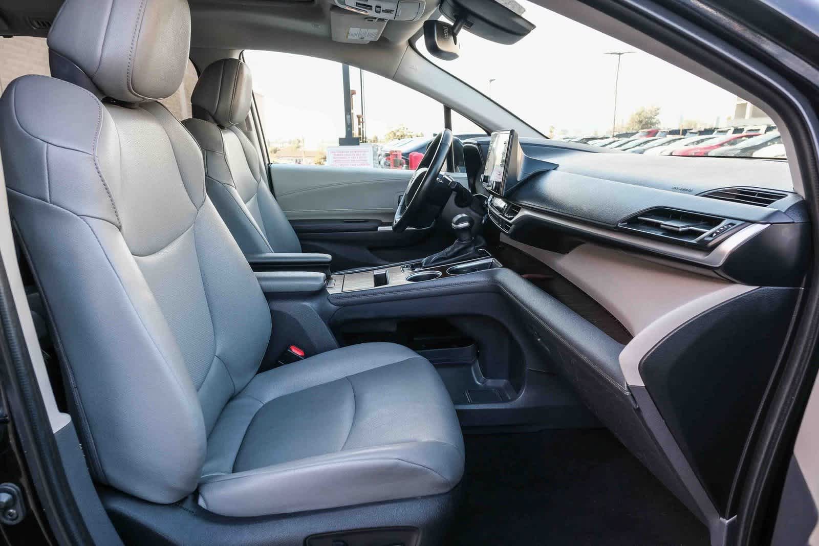 Thumbnail: 2024 Toyota Sienna - 15