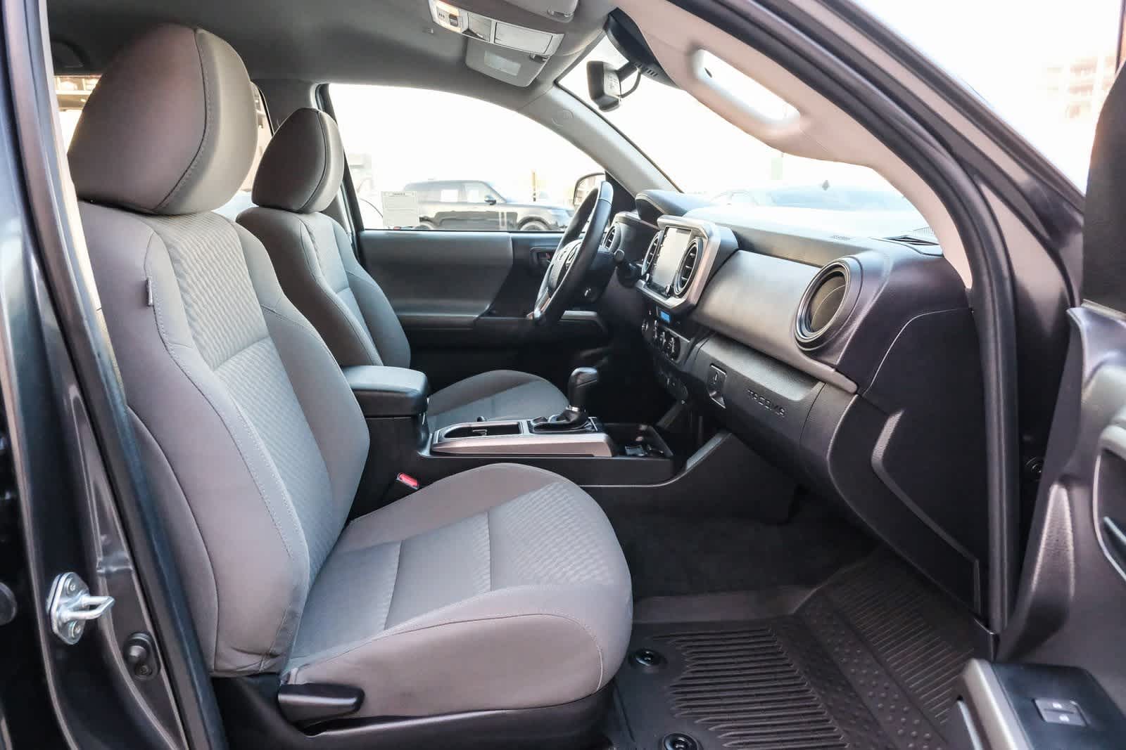 Thumbnail: 2023 Toyota Tacoma - 18