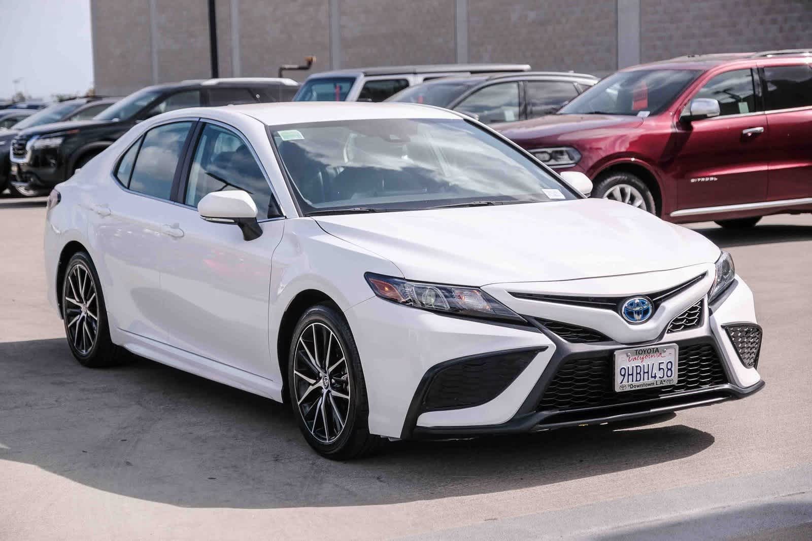 Thumbnail: 2023 Toyota Camry - 3