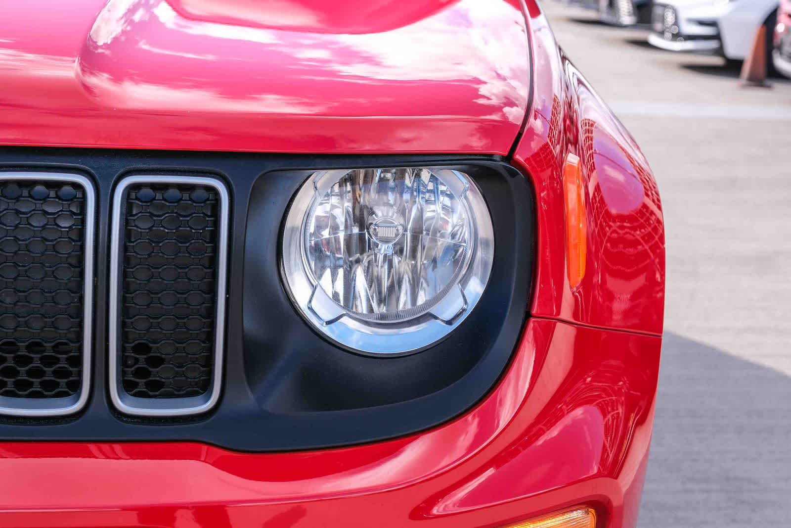 Thumbnail: 2023 Jeep Renegade - 10