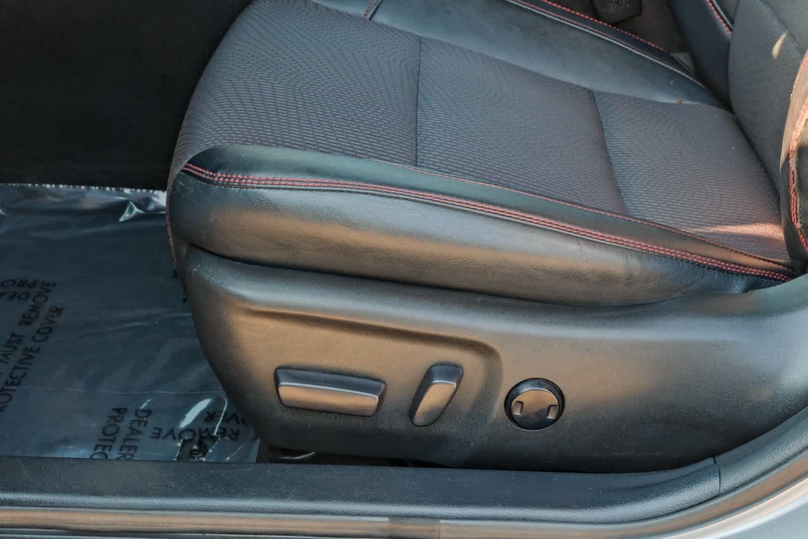 Thumbnail: 2016 Toyota Camry - 23