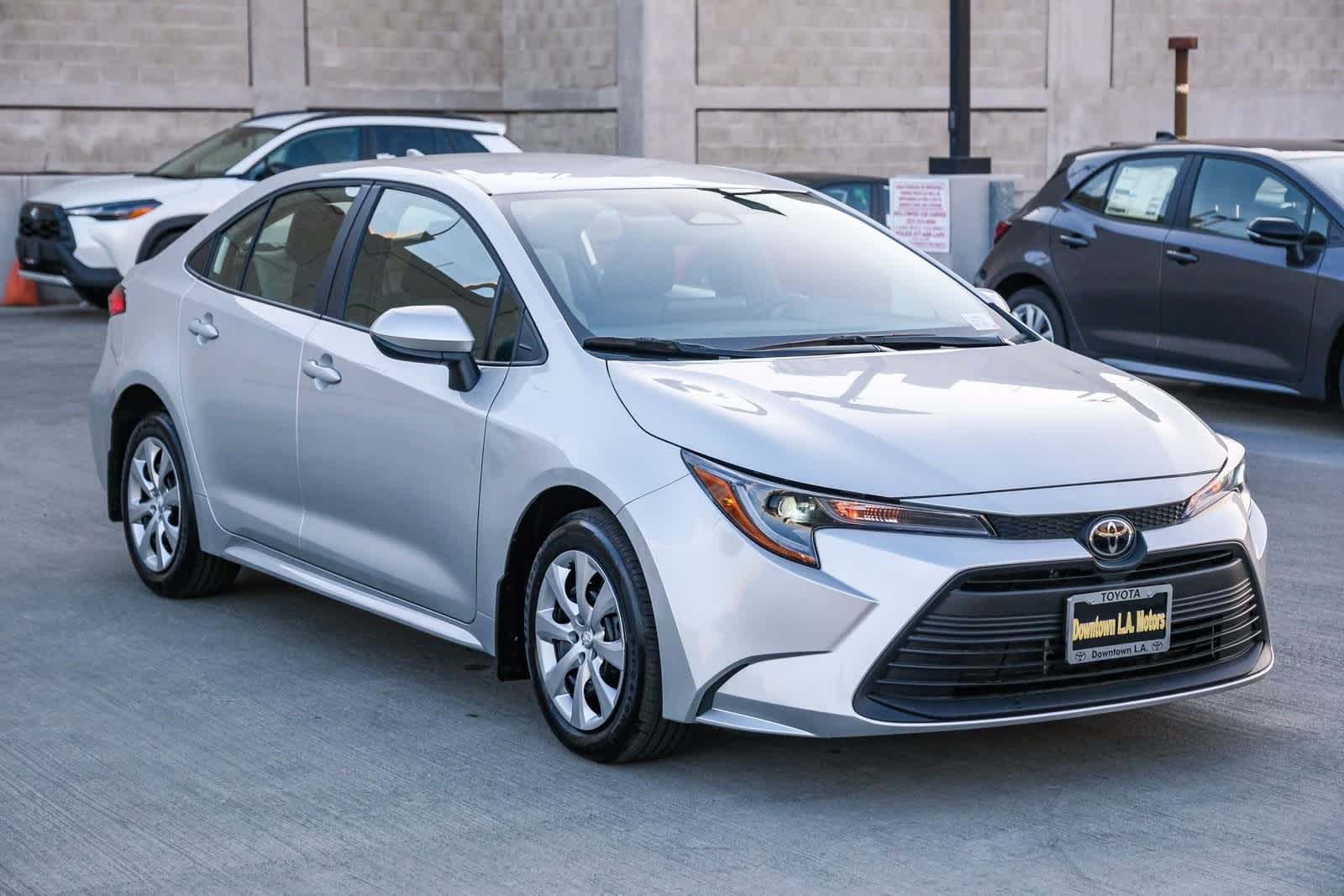 Thumbnail: 2025 Toyota Corolla - 3