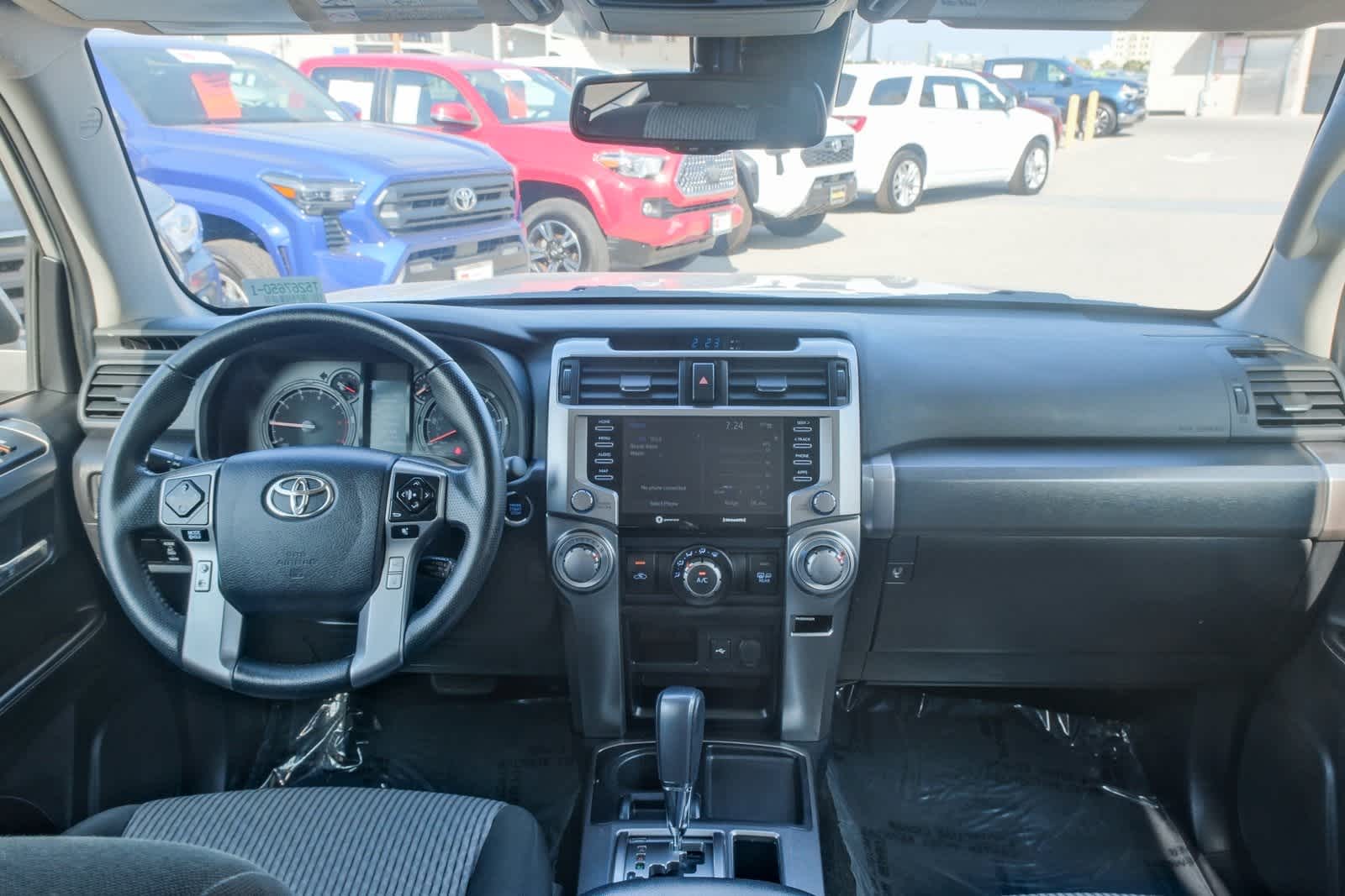 Thumbnail: 2022 Toyota 4Runner - 13