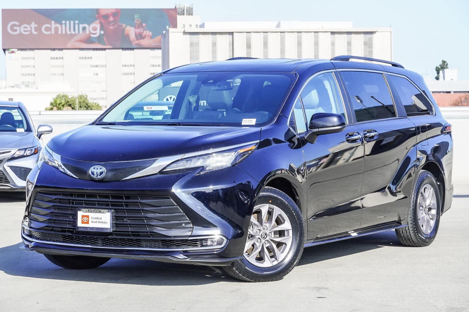 2023 Toyota Sienna XLE Hero Image
