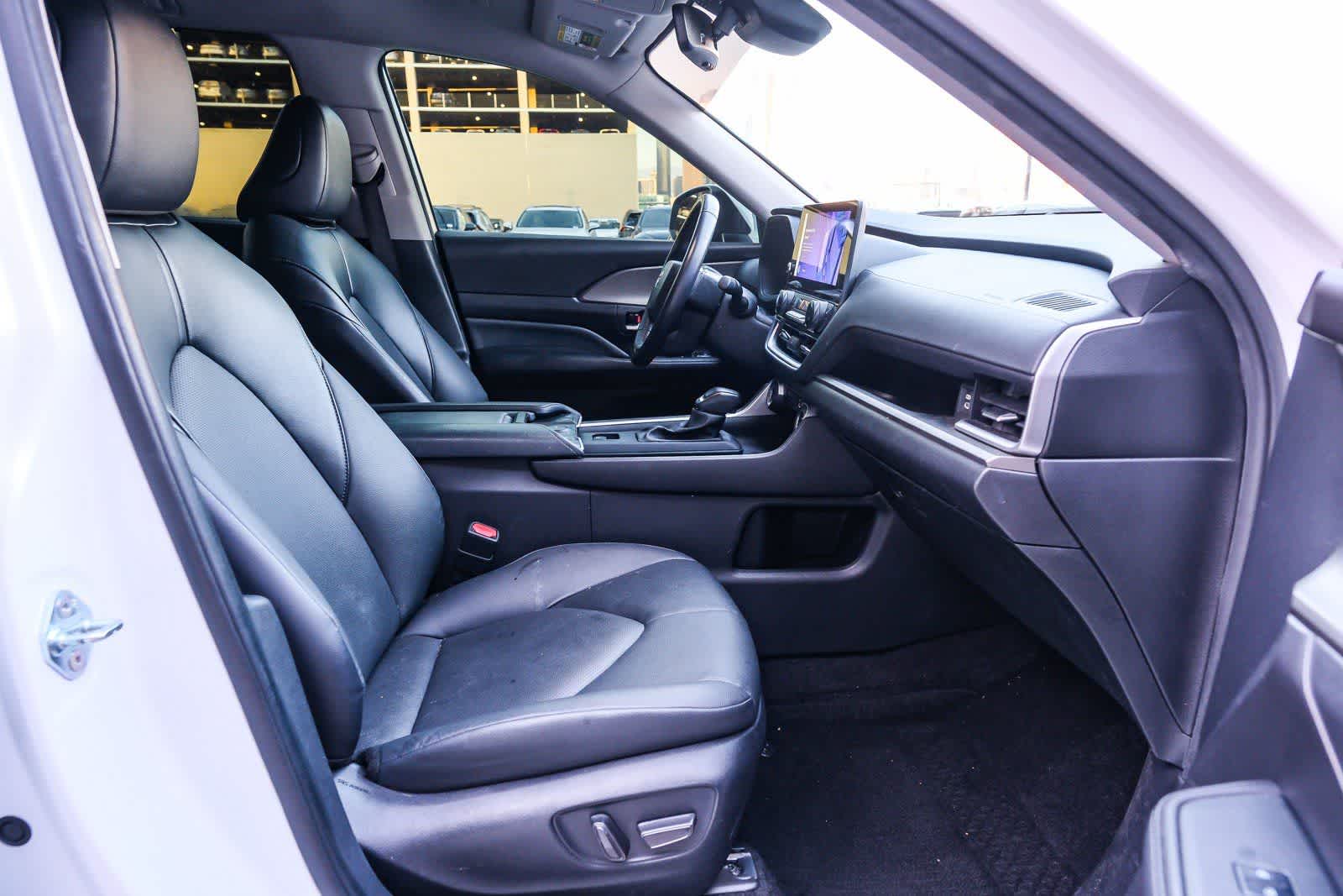 Thumbnail: 2024 Toyota Grand Highlander - 14