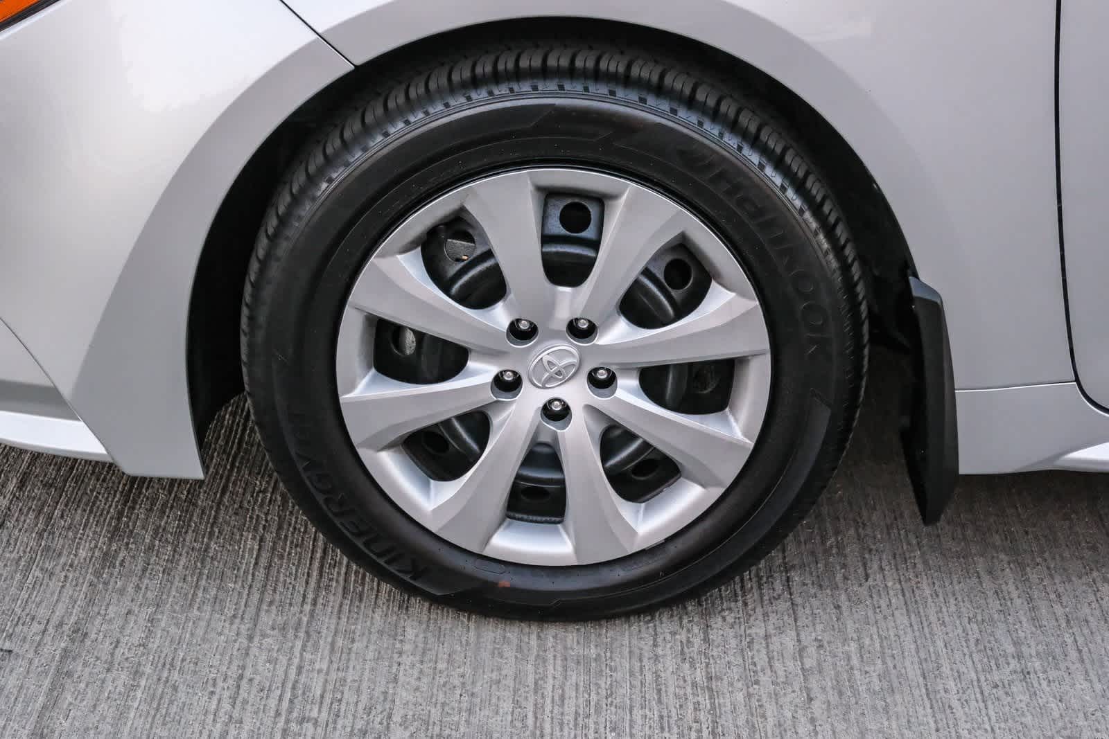 Thumbnail: 2025 Toyota Corolla - 10