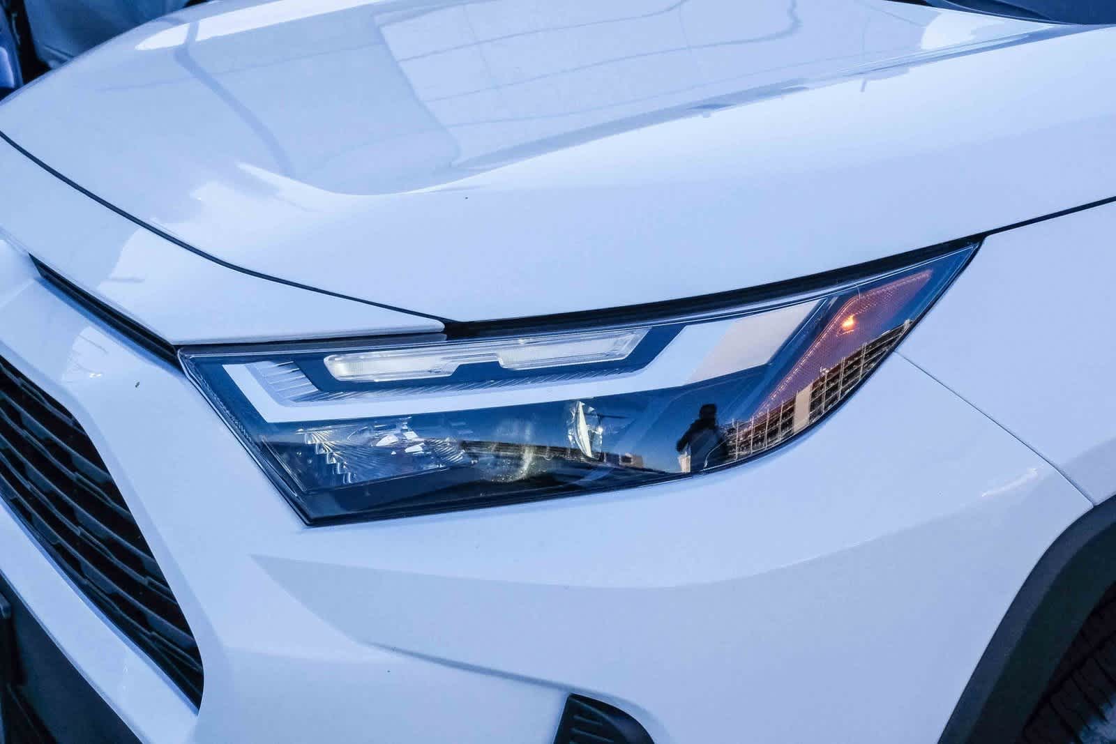 Thumbnail: 2025 Toyota RAV4 - 11