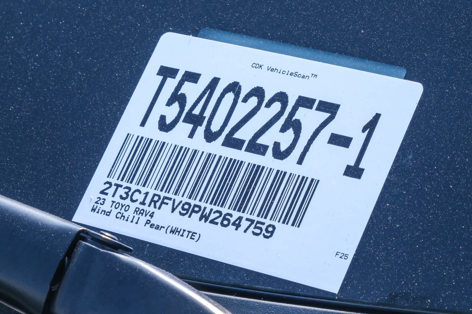 Thumbnail: 2023 Toyota RAV4 - 22