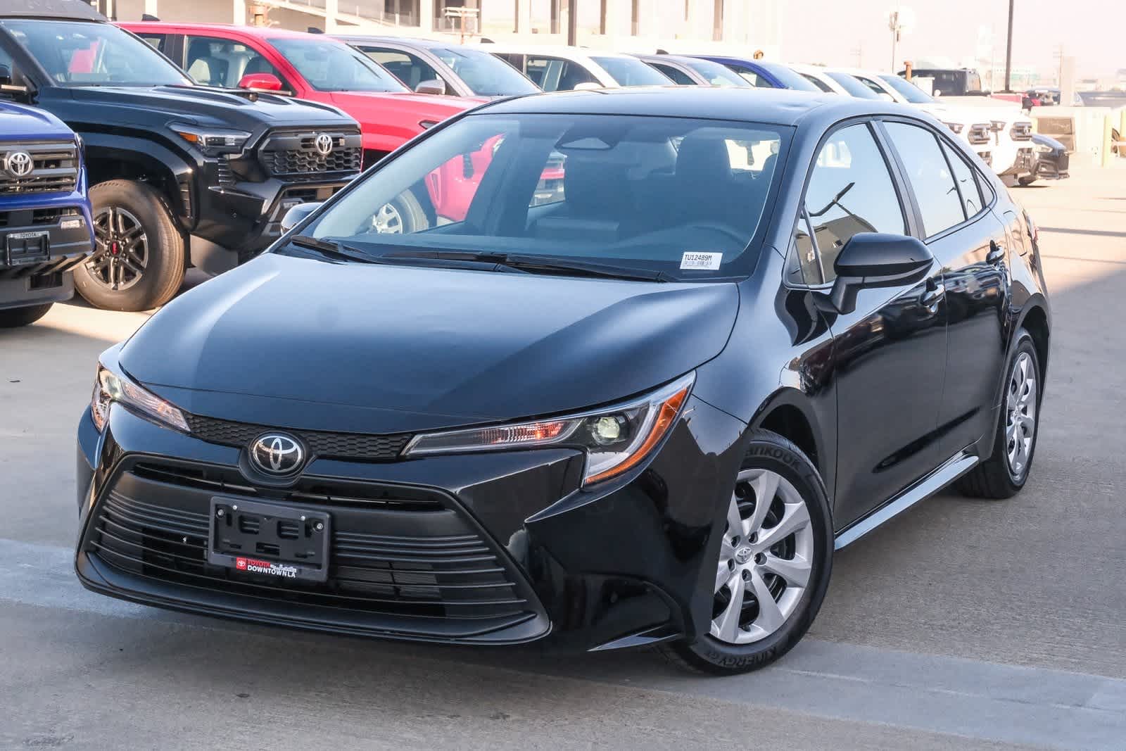 Thumbnail: 2025 Toyota Corolla - 2