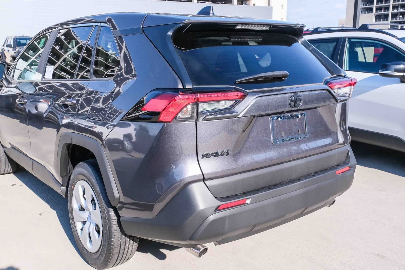 Thumbnail: 2025 Toyota RAV4 - 8