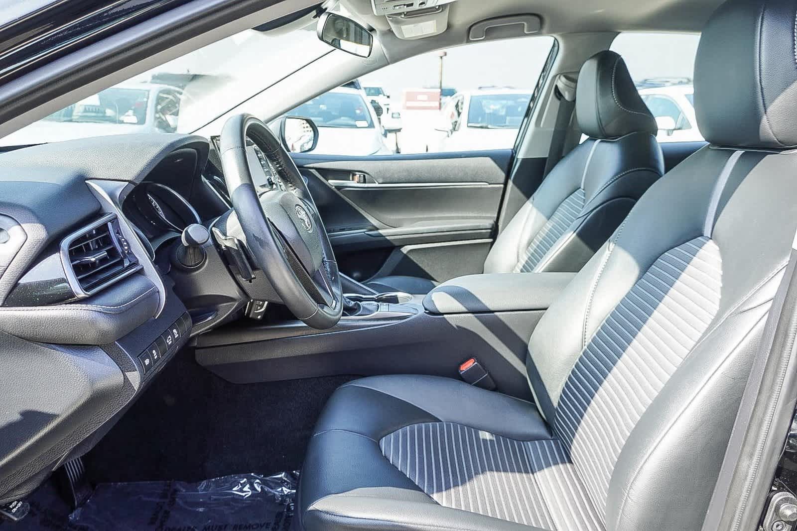2024 Toyota Camry SE 19