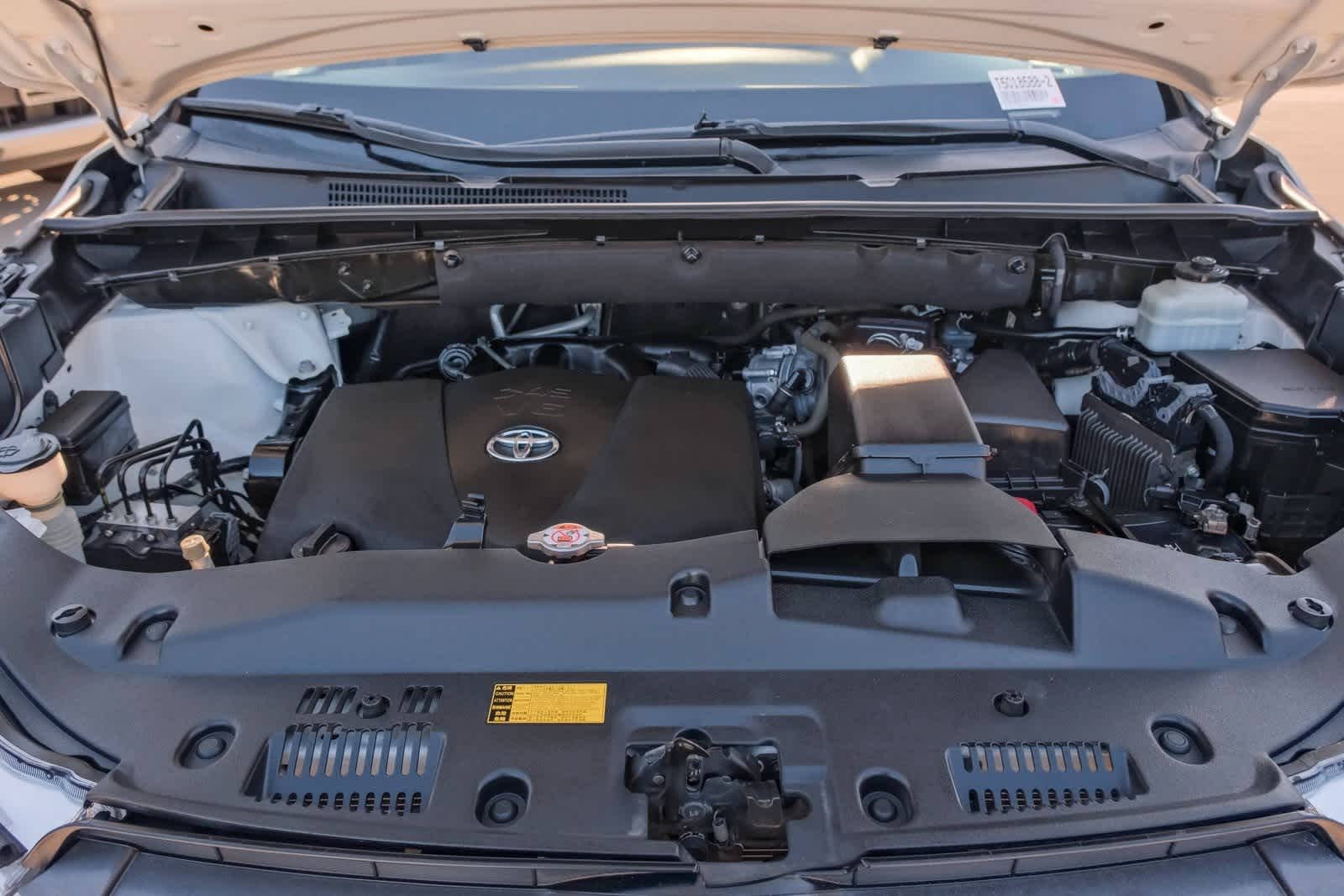 Thumbnail: 2019 Toyota Highlander - 22