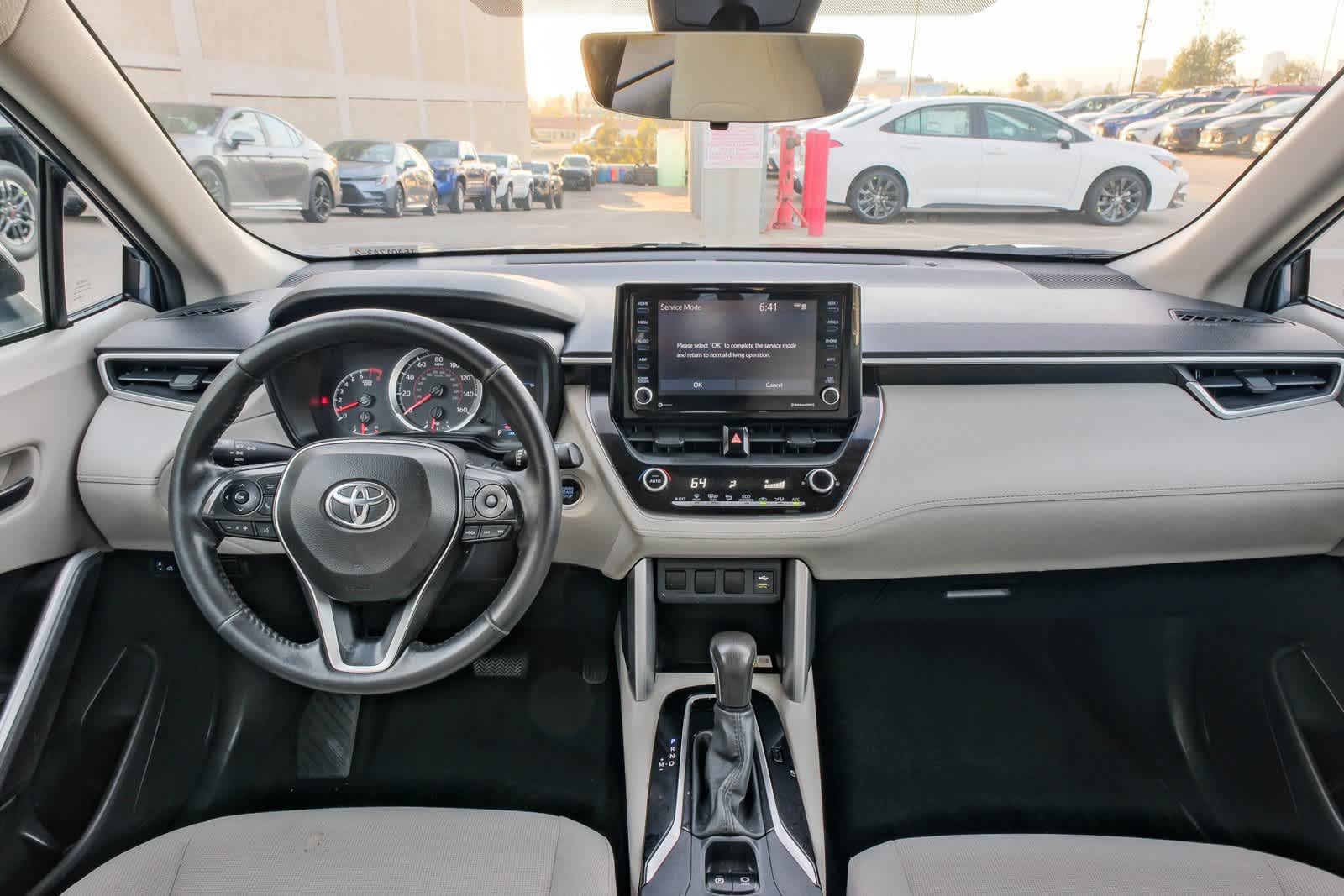 Thumbnail: 2022 Toyota Corolla Cross - 13