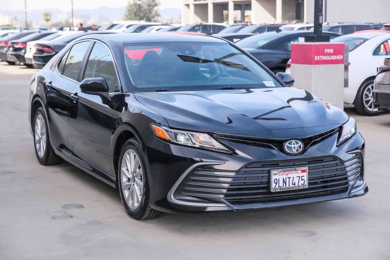 Thumbnail: 2022 Toyota Camry - 3