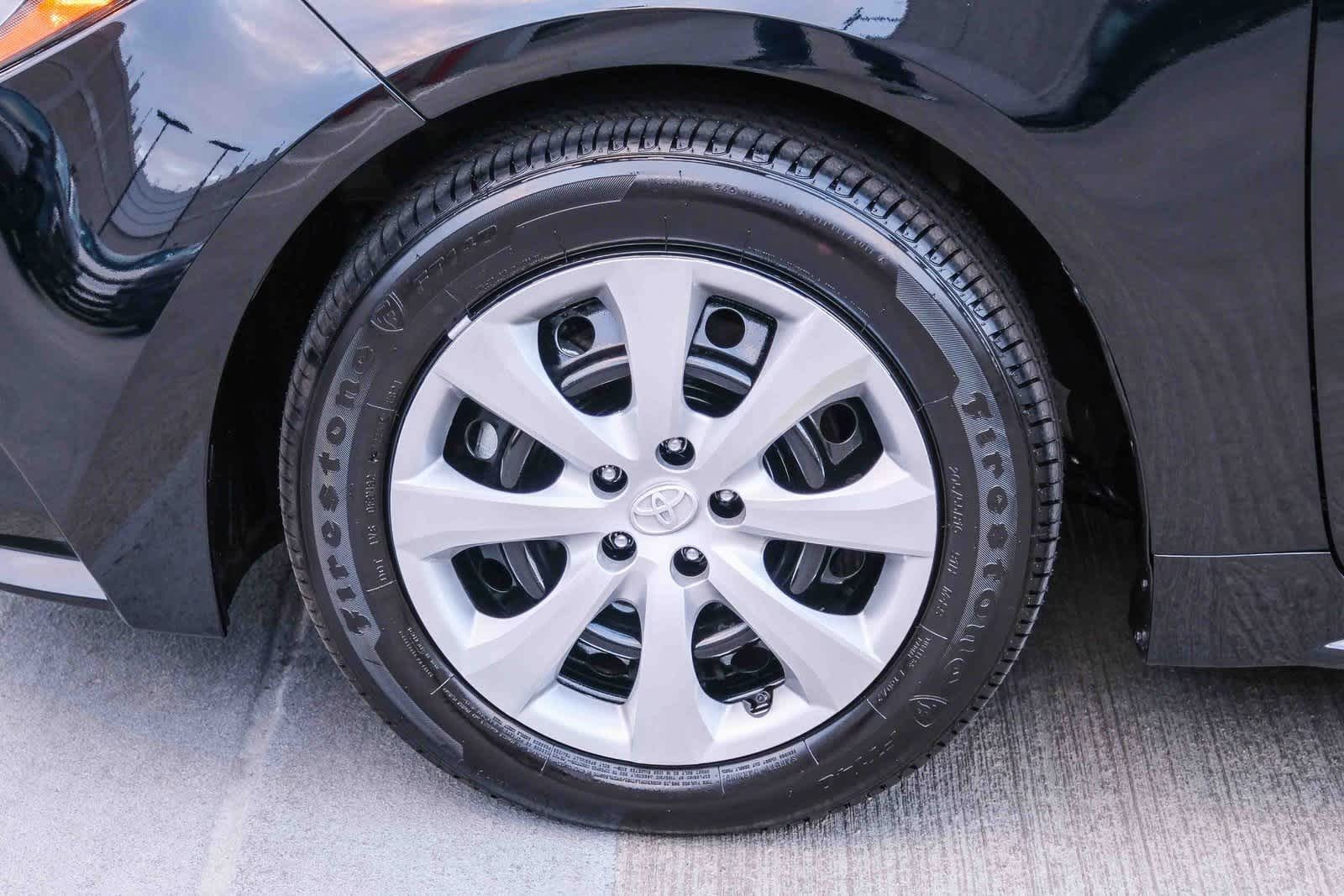 Thumbnail: 2025 Toyota Corolla - 10