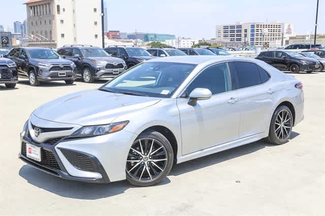 2023 Toyota Camry SE -
                Los Angeles, CA