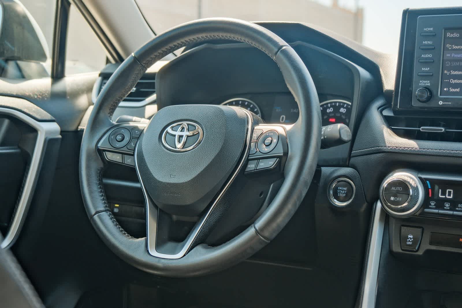 Thumbnail: 2021 Toyota RAV4 - 16