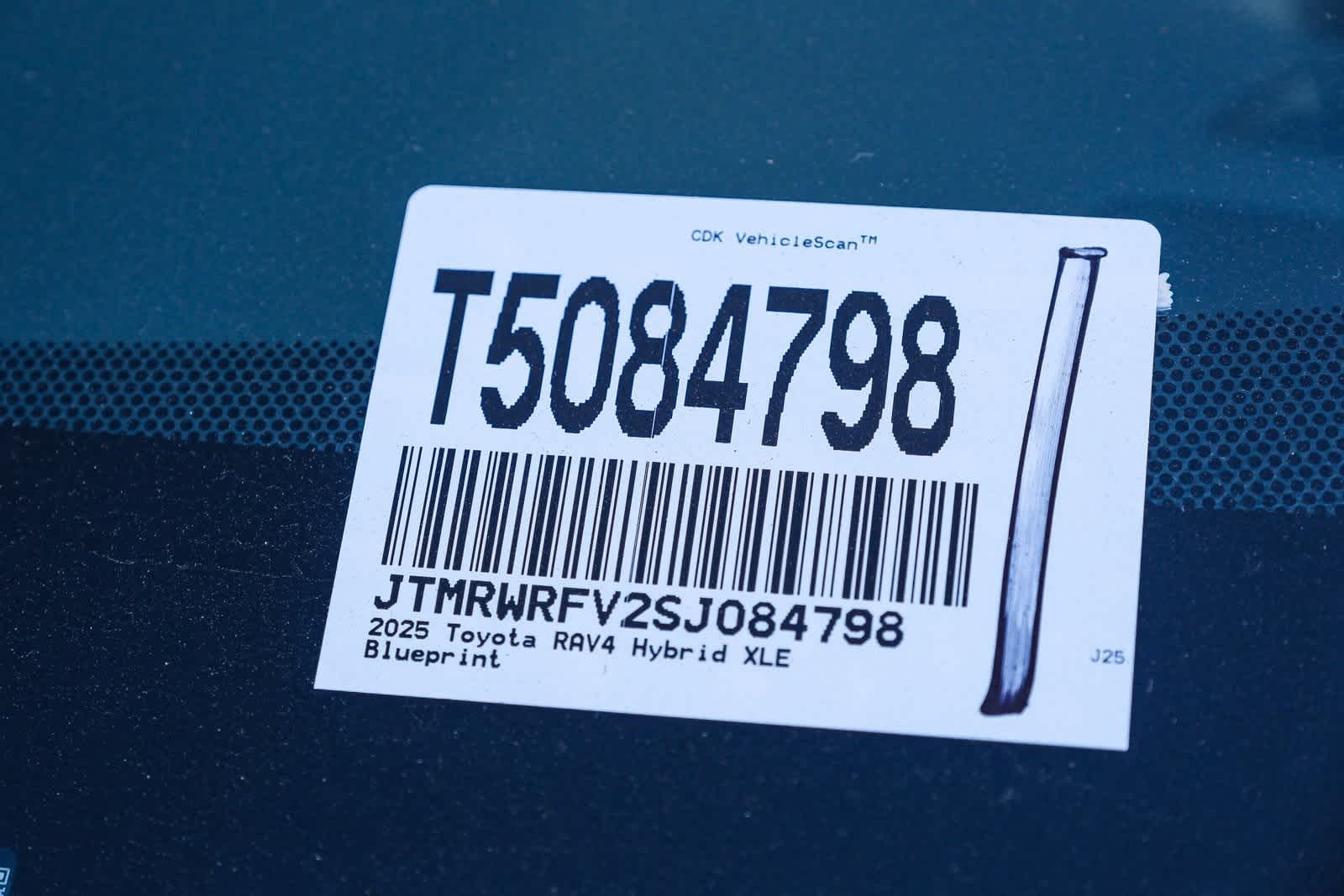 Thumbnail: 2025 Toyota RAV4 - 29