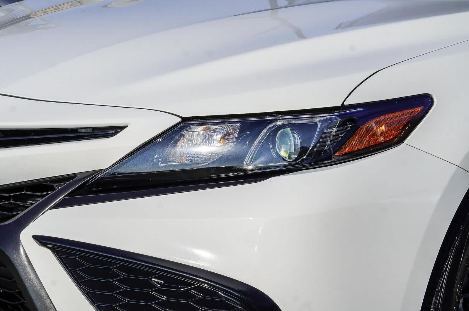 2022 Toyota Camry SE 11