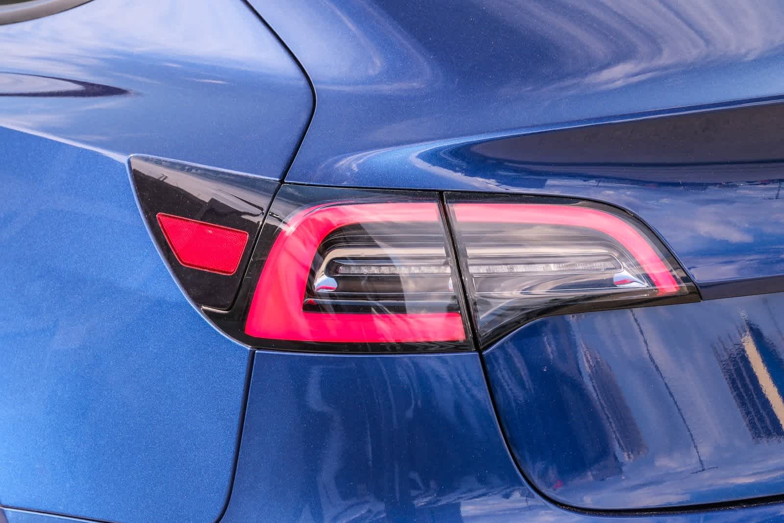 Thumbnail: 2021 Tesla Model 3 - 7