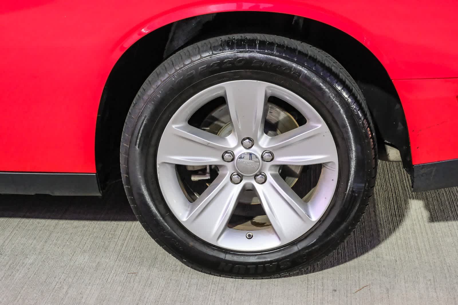 Thumbnail: 2023 Dodge Challenger - 9