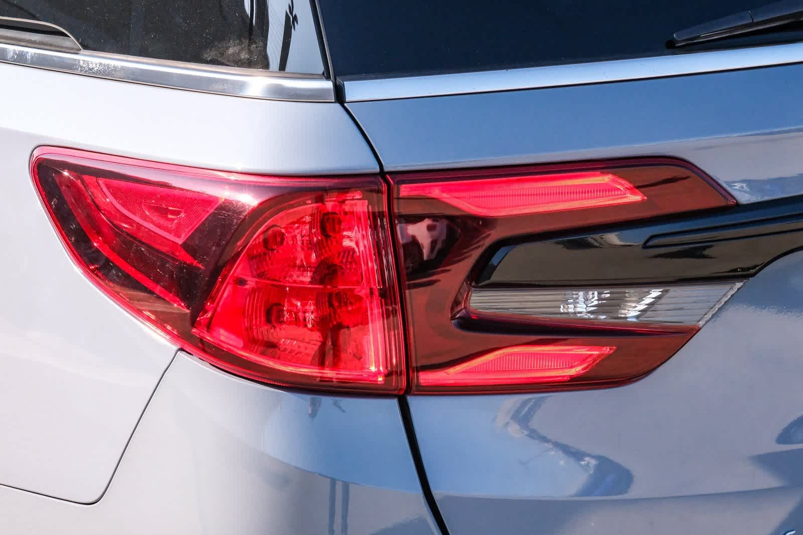 Thumbnail: 2023 Honda Odyssey - 7