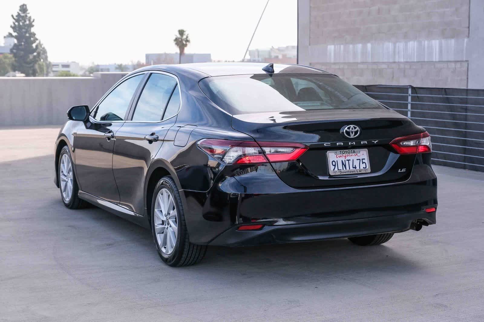 Thumbnail: 2022 Toyota Camry - 6