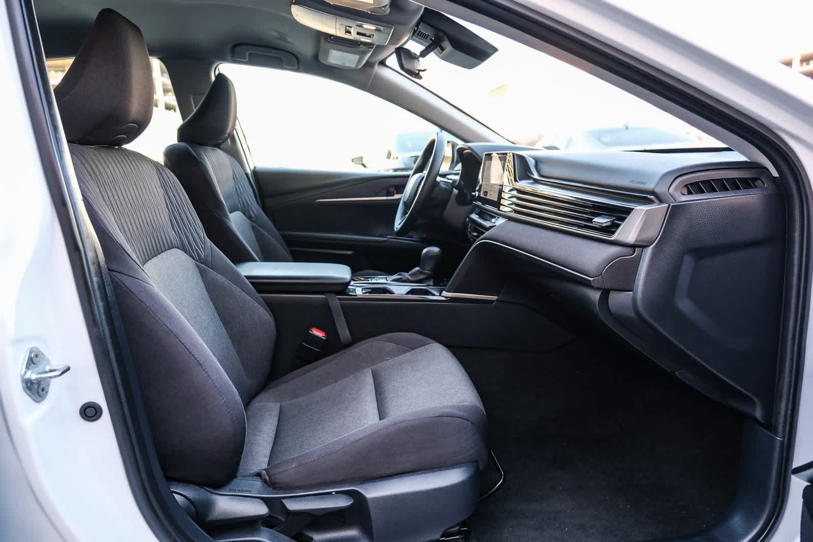 Thumbnail: 2025 Toyota Camry - 18