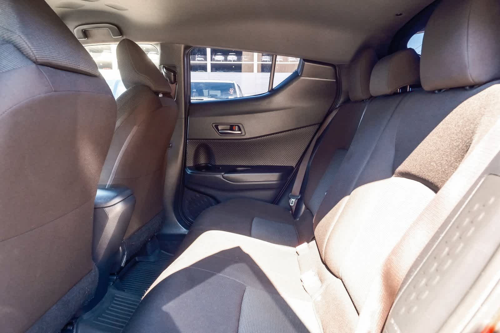 Thumbnail: 2019 Toyota C-HR - 18