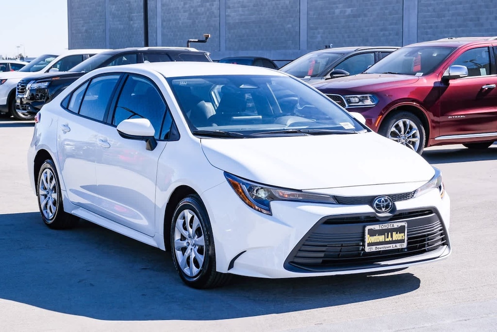 Certified 2025 Toyota Corolla LE Sedan