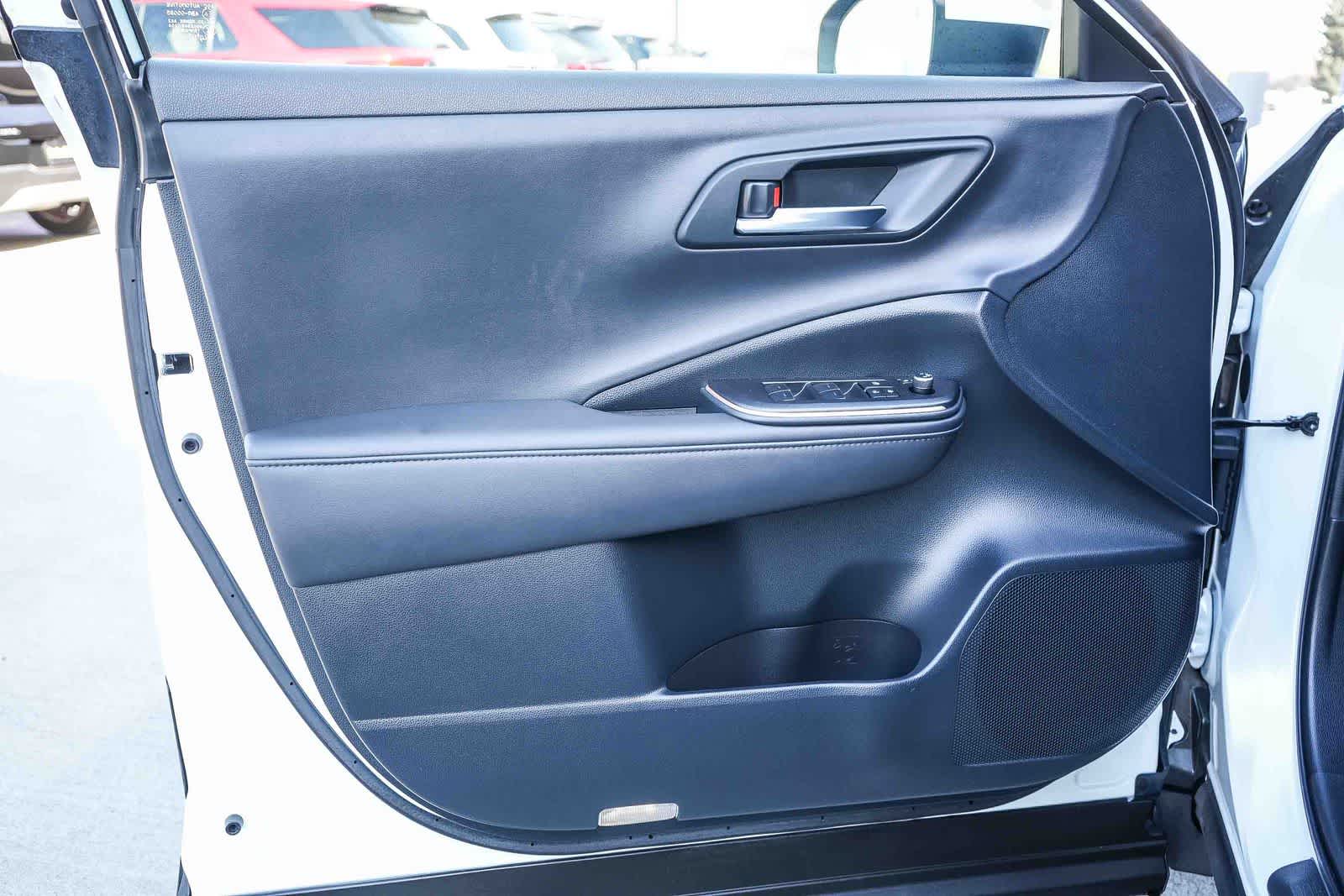 Thumbnail: 2023 Toyota Crown - 22